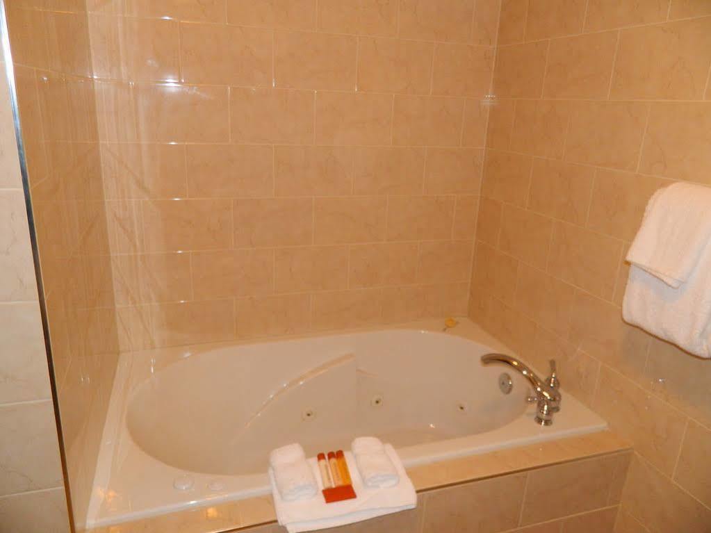 Belvedere Inn Schenectady - Albany Zewnętrze zdjęcie